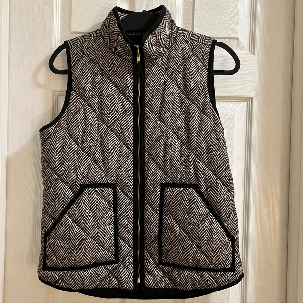 J.crew Women's Vest Black Down Herringbone Puffer Quilted Vest